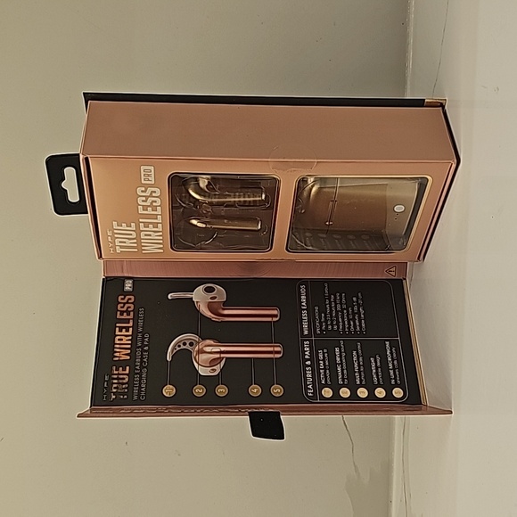 (NEW) Hype True Wireless Pro Earbuds with Wireless Charging Case and Pad - Picture 5 of 8